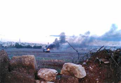 un tanque ardiendo durante el fallido asalto El grupo Al Nusra sufre derrota en nuevo asalto a localidades sirias